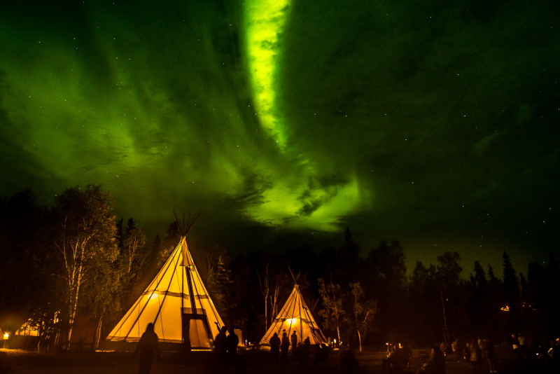 Taken on August21,2017 at Yellowknife Northwest Territories Canada. 

It is the aurora of a Canadian Yellowknife.
It is a Canadian yellow knife aurora. In a place called Aurora village, many tourists come here to appreciate aurora.
This tent was used by indigenous people called Teepee. Wait for the aurora to appear.